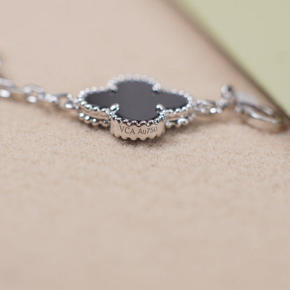 [Am jewelry] CLOVER 5 MOTIF ONYXS BRACELET COLLECTION