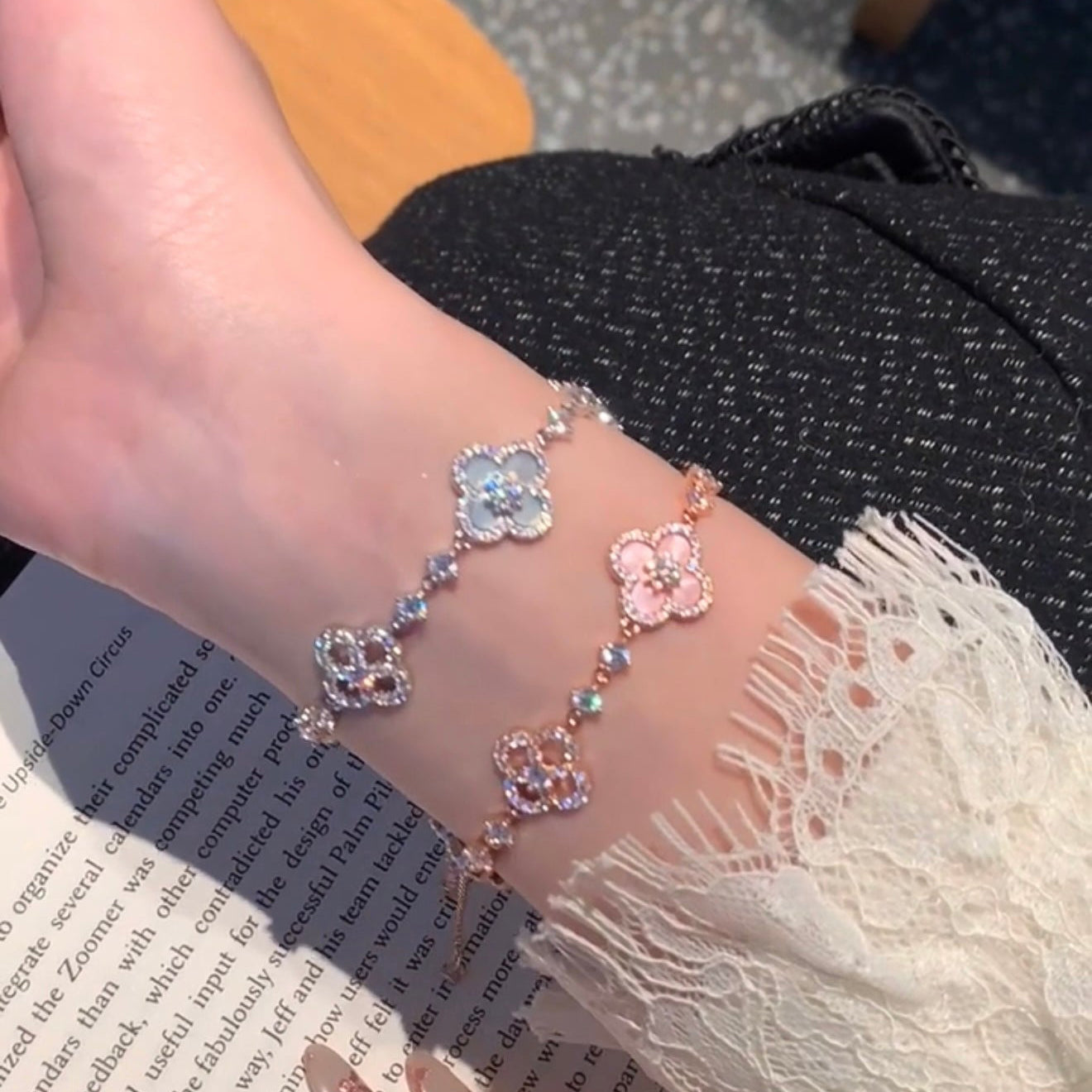 [Am jewelry]CLOVER 5 MOTIF PINK BLUE RED WHITE BRACELET