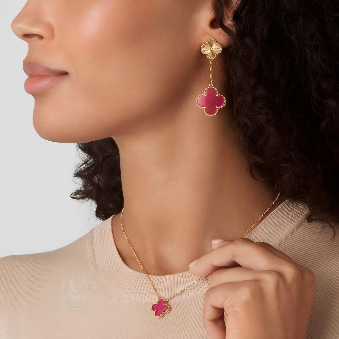 [AM Jewels]NEW CLOVER 2 MOTIF PINK ENAMEL EARRINGS