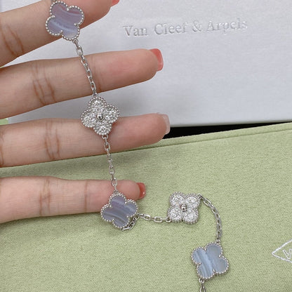 [Am jewelry] CLOVER 5 MOTIF PURPLE CHALCEDONY BRACELET COLLECTION