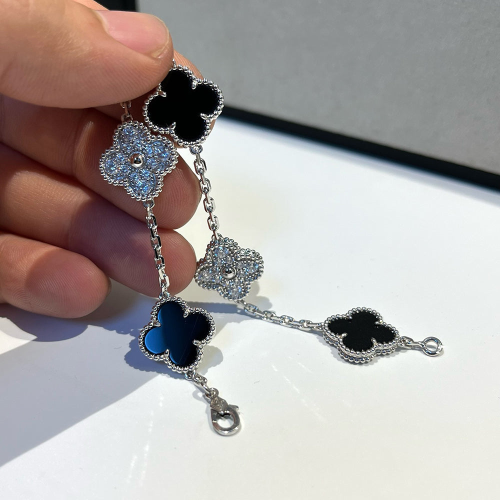 [Am jewelry] CLOVER 5 MOTIF ONYXS BRACELET COLLECTION