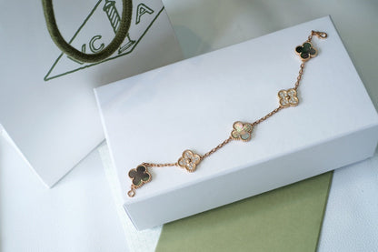 [Am jewelry] CLOVER 5 MOTIF GRAY MOP BRACELET COLLECTION