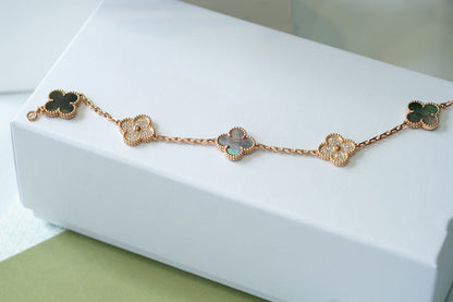 [Am jewelry] CLOVER 5 MOTIF GRAY MOP BRACELET COLLECTION