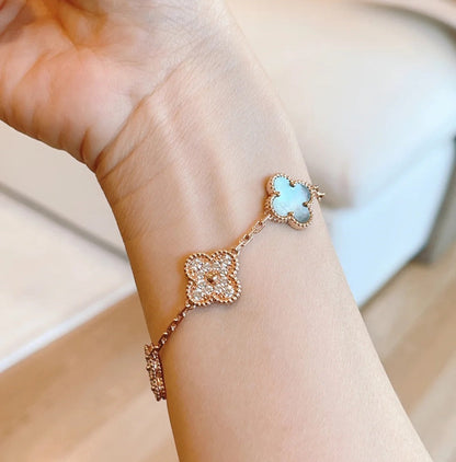 [Am jewelry] CLOVER 5 MOTIF GRAY MOP BRACELET COLLECTION