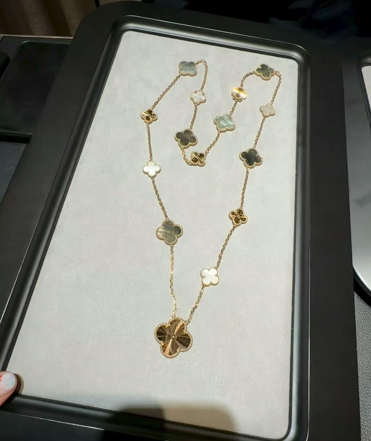 [Am jewelry]DETACHABLE CLOVER 15(11+4) FLOWER ROSE GOLD NECKLACE SET