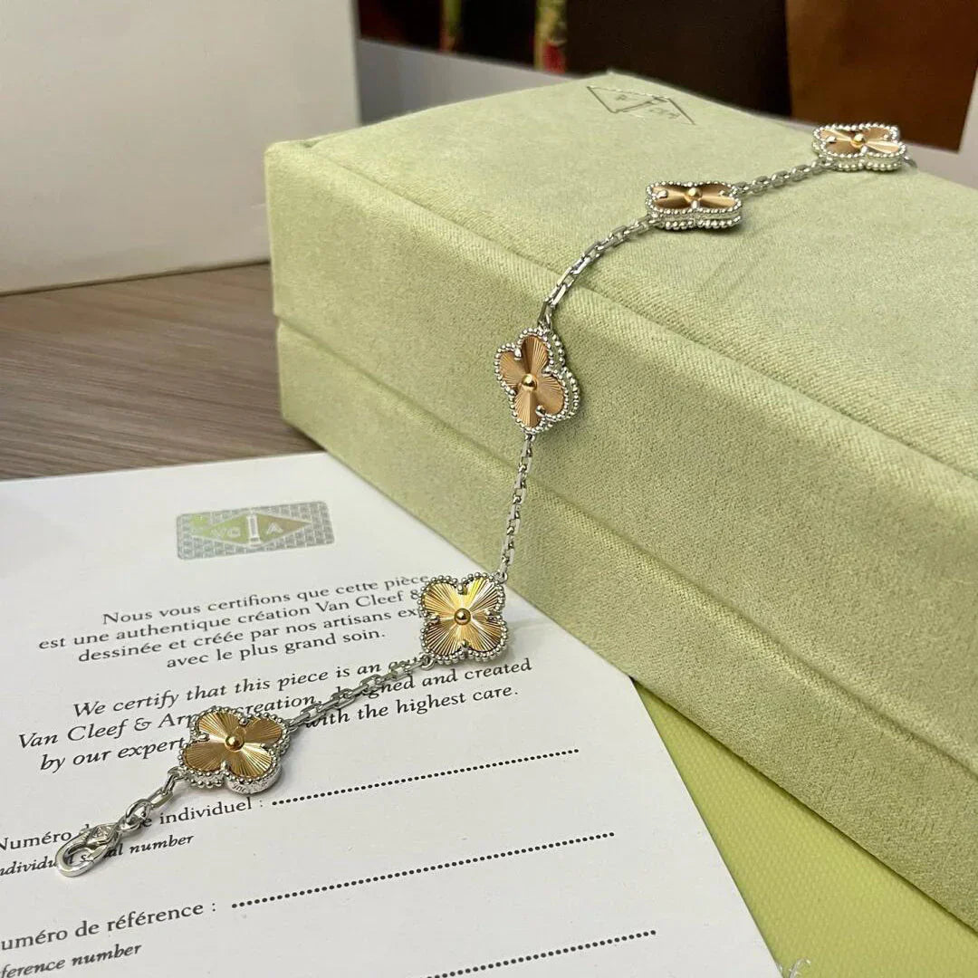 [Am jewelry] CLOVER 5 MOTIF LASER BRACELET COLLECTION