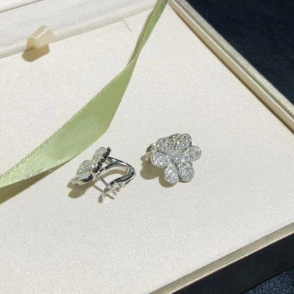 [Am jewelry]FRIVOLE SILVER FLOWER DIAMOND EARRINGS