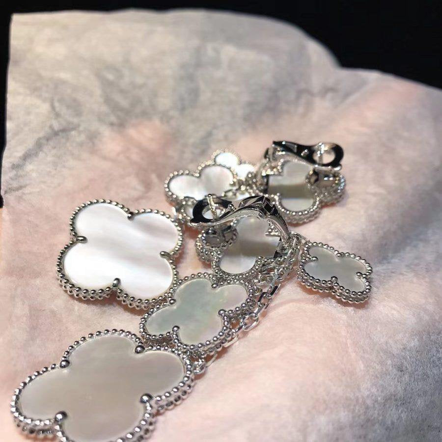 [Am jewelry]CLOVER EARRINGS WHITE MOP 4 MOTIFS SILVER