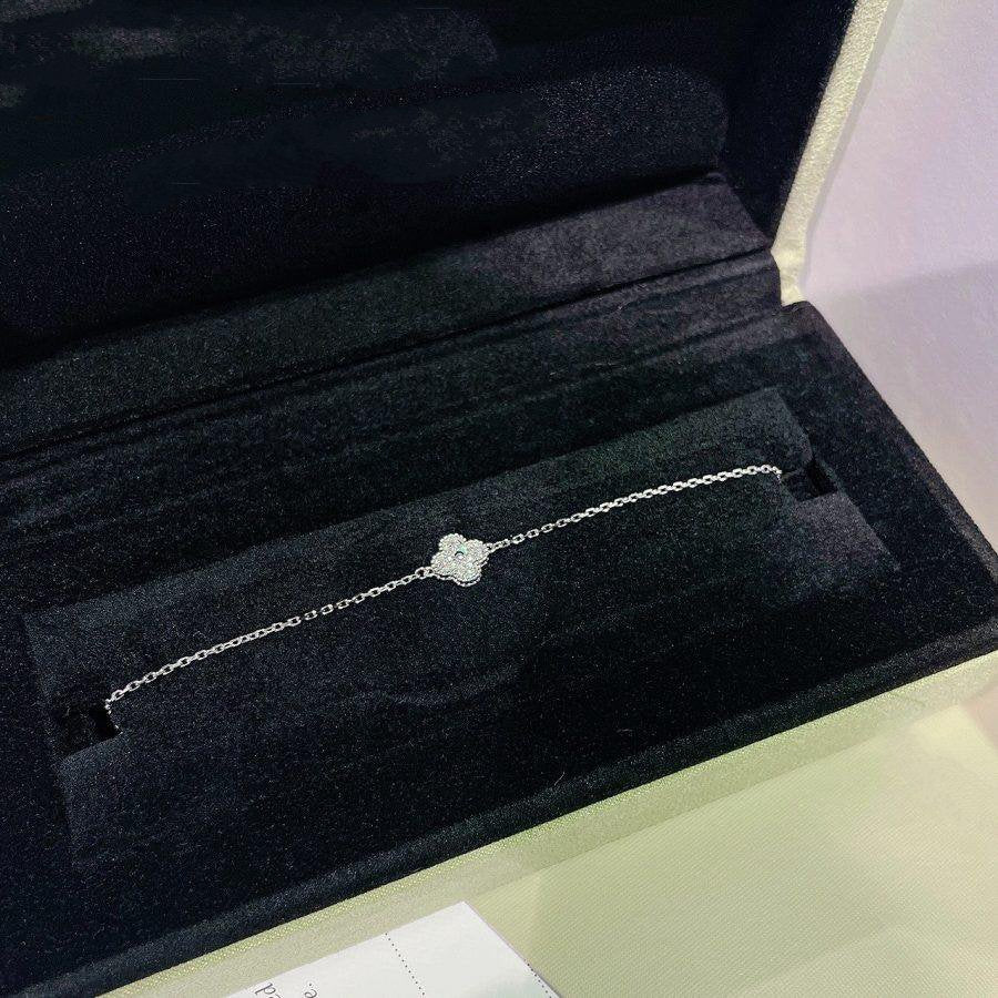 [Am jewelry]CLOVER  SINGLE FLOWER BRACELET SILVER