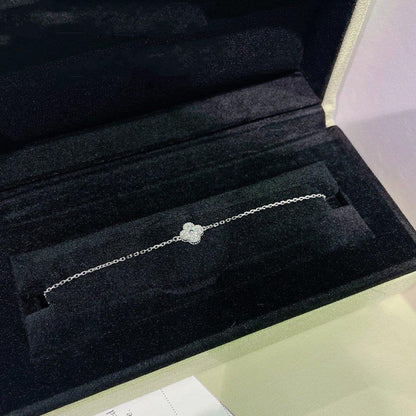 [Am jewelry]CLOVER  SINGLE FLOWER BRACELET SILVER