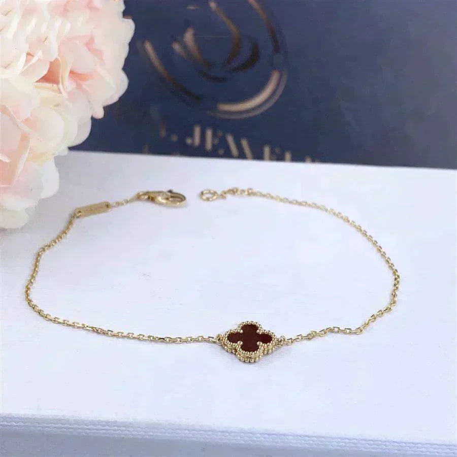 [Am jewelry]CLOVER  CARNELIAN SINGLE FLOWER BRACELET