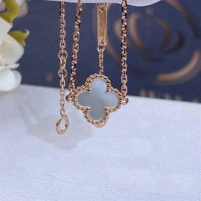 [Am jewelry]CLOVER WHITE MOP SINGLE FLOWER BRACELET