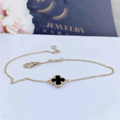 [Am jewelry]CLOVER ONYX SINGLE FLOWER BRACELET