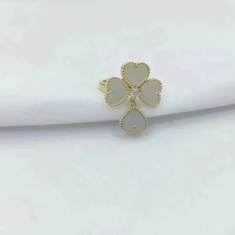 [Am jewelry]SWEET CLOVER WHITE MOP RING