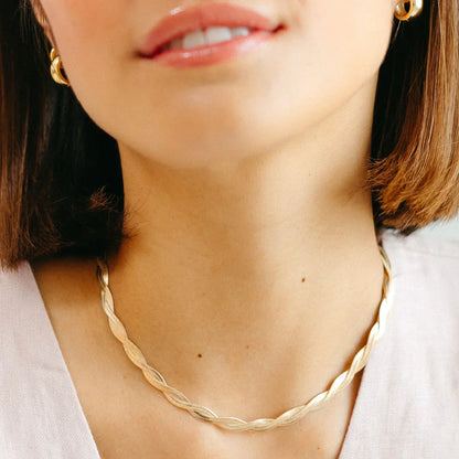 [AM Jewels]Lysa Twisted Chain Necklace