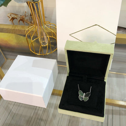 [Am jewelry]LARGE BUTTERFLY SILVER PENDANT DIAMOND NECKLACE