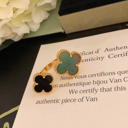 [Am jewelry]CLOVER BETWEEN THE FINGER RING
