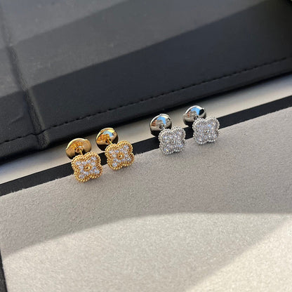 [Am jewelry]CLOVER MINI DIAMOND STUD EARRINGS