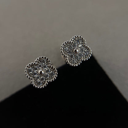 [Am jewelry]CLOVER MINI DIAMOND STUD EARRINGS